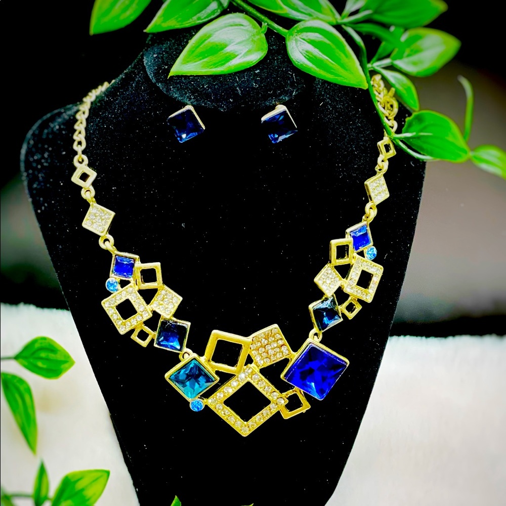 Necklace set